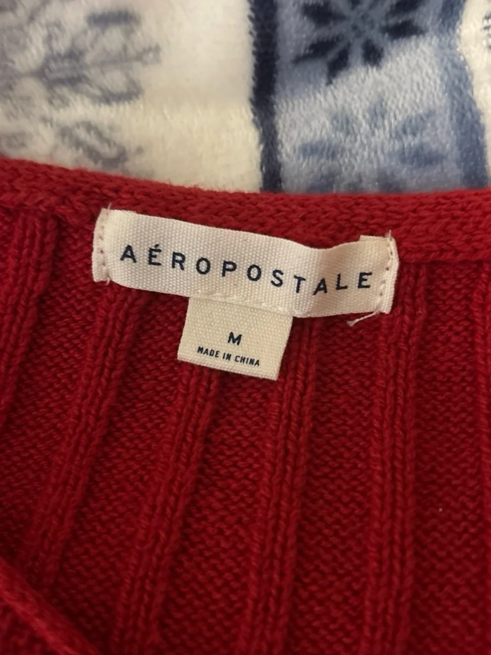 Aeropostale Women's Red Ribbed Scoop Neck Sweater